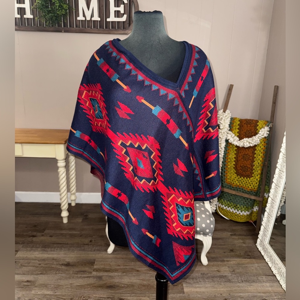 Kerisma • Aztec Boho Asymmetrical Poncho